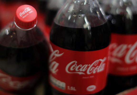 Ο tempora o mores, η Coca Cola το ψήνει για αναψυκτικά με κάνναβη