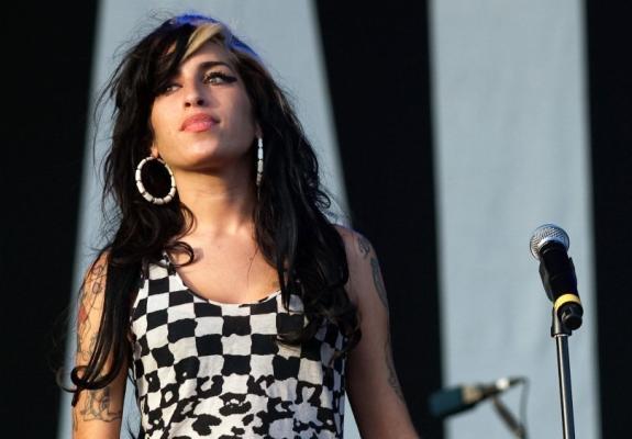 Το ολόγραμμα της Amy Winehouse σε παγκόσμια περιοδεία