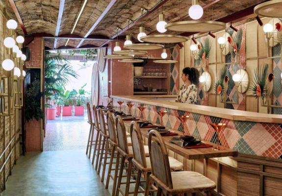 Ένα εστιατόριο στην Βαλένθια ενώνει την Ιαπωνία και την Βραζιλία